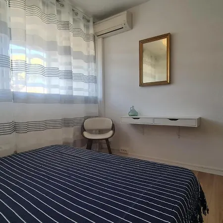 En Rdc Climatise Avec Terrasse Ombragee Et Privative Apartman Le Grau-du-Roi